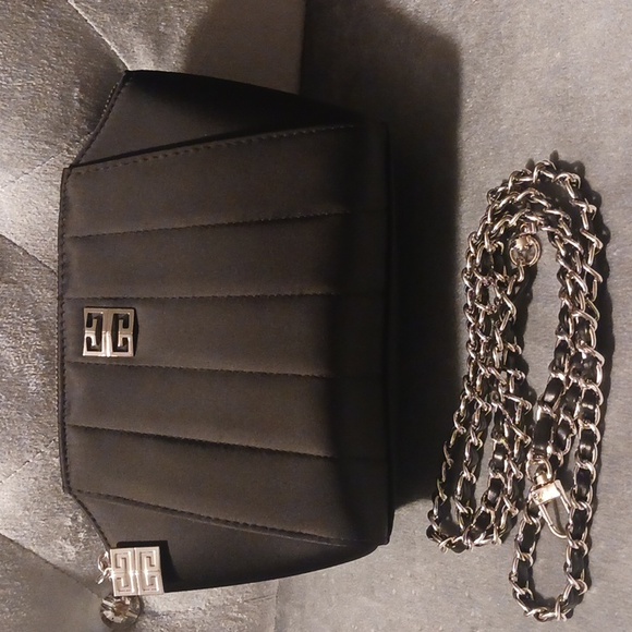 Givenchy Quilted Cosmetic Pouch - Picture 2 of 10